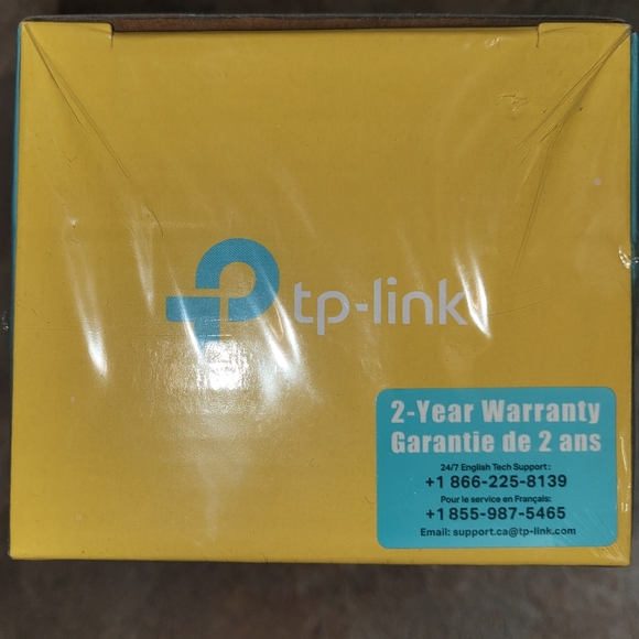 NWT TP Link Wi-Fi Range Extender - Picture 2 of 9